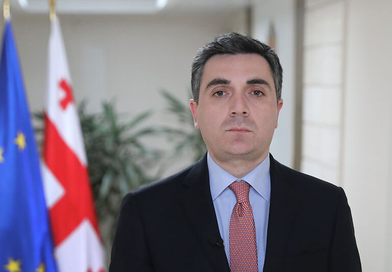 Darçiaşvili Azərbaycan və Ermənistan XİN rəhbərlərinin görüşündən yazdı