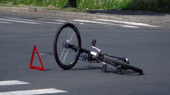 Velosipedçini maşın vurub öldürdü