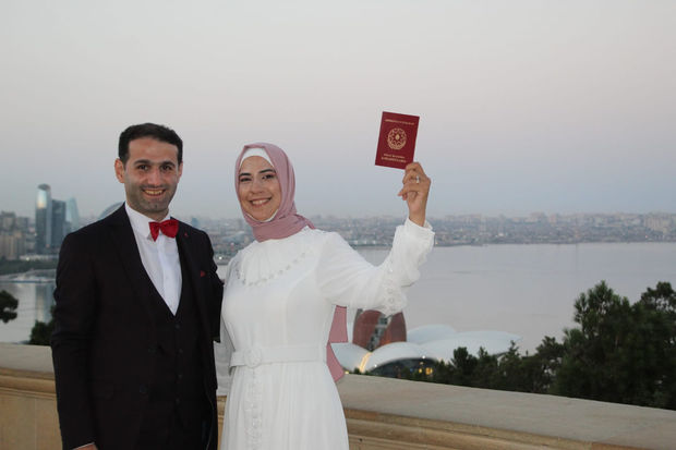 Tanınmış müəllim evləndi