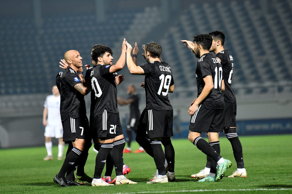 “Qarabağ”ın sabahkı oyununa 25 min bilet satılıb 