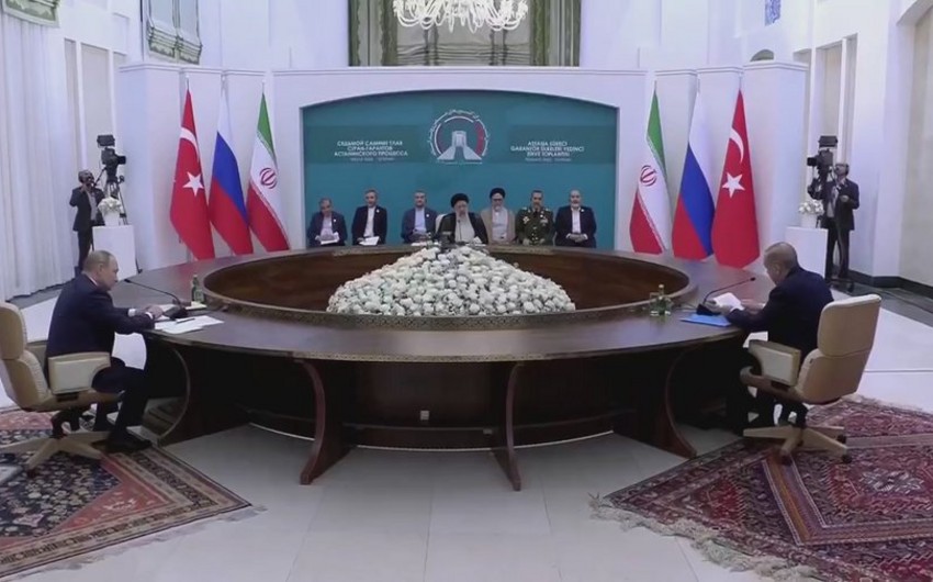 Ərdoğan-Putin-Rəisi görüşü başa çatdı - YENİLƏNİB 