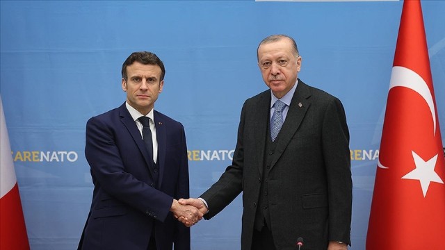 Makron Türkiyəyə gəlir