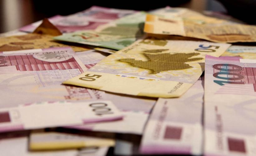 Cinayət işləri üzrə 106 milyondan çox vəsait ödətdirilib 