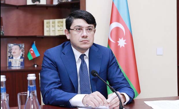 Fuad Muradovdan jurnalistlərə TƏBRİK