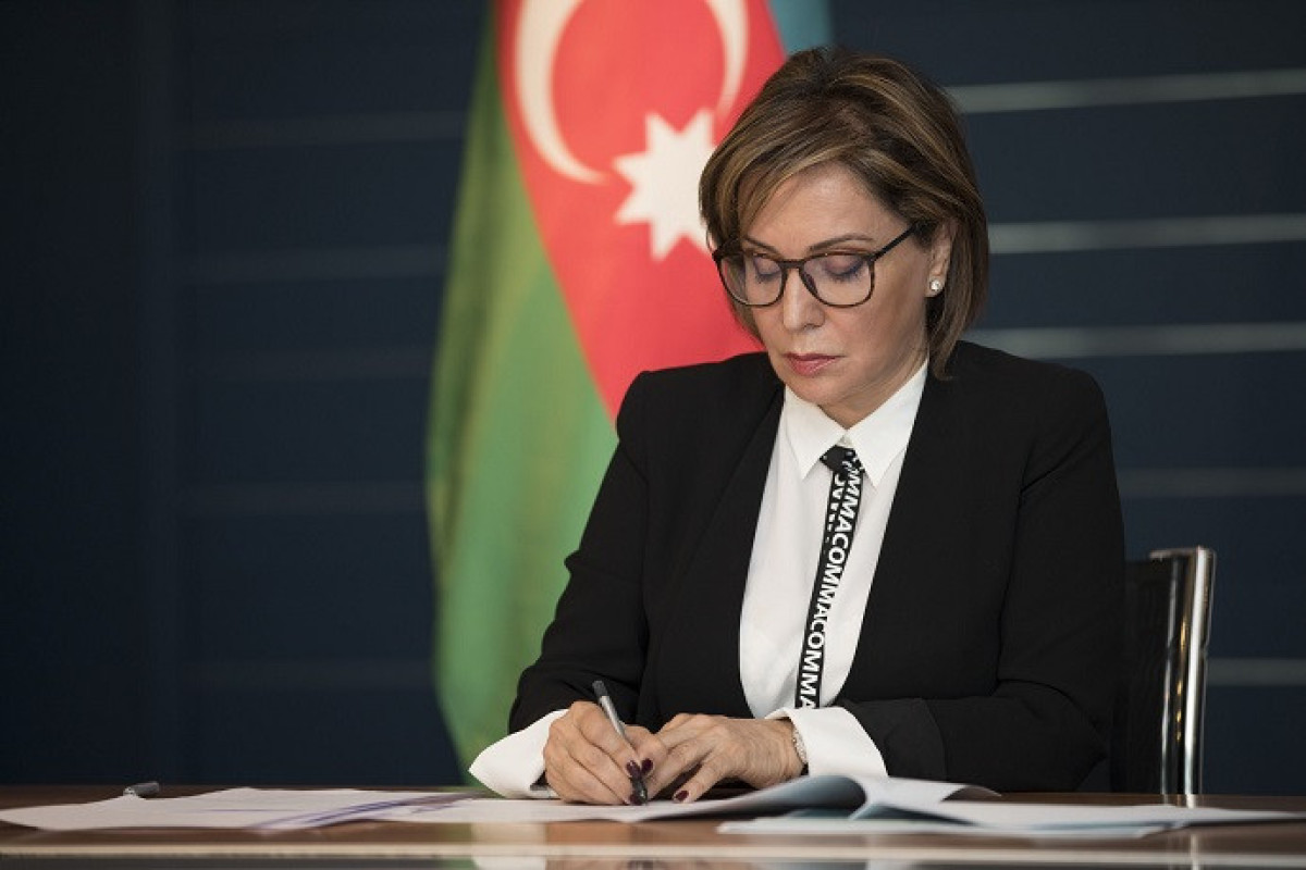 Rəfiqə Hüseyn-zadəyə 