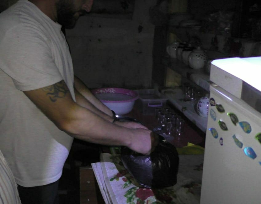 Kafedə narkotik aşkarlandı