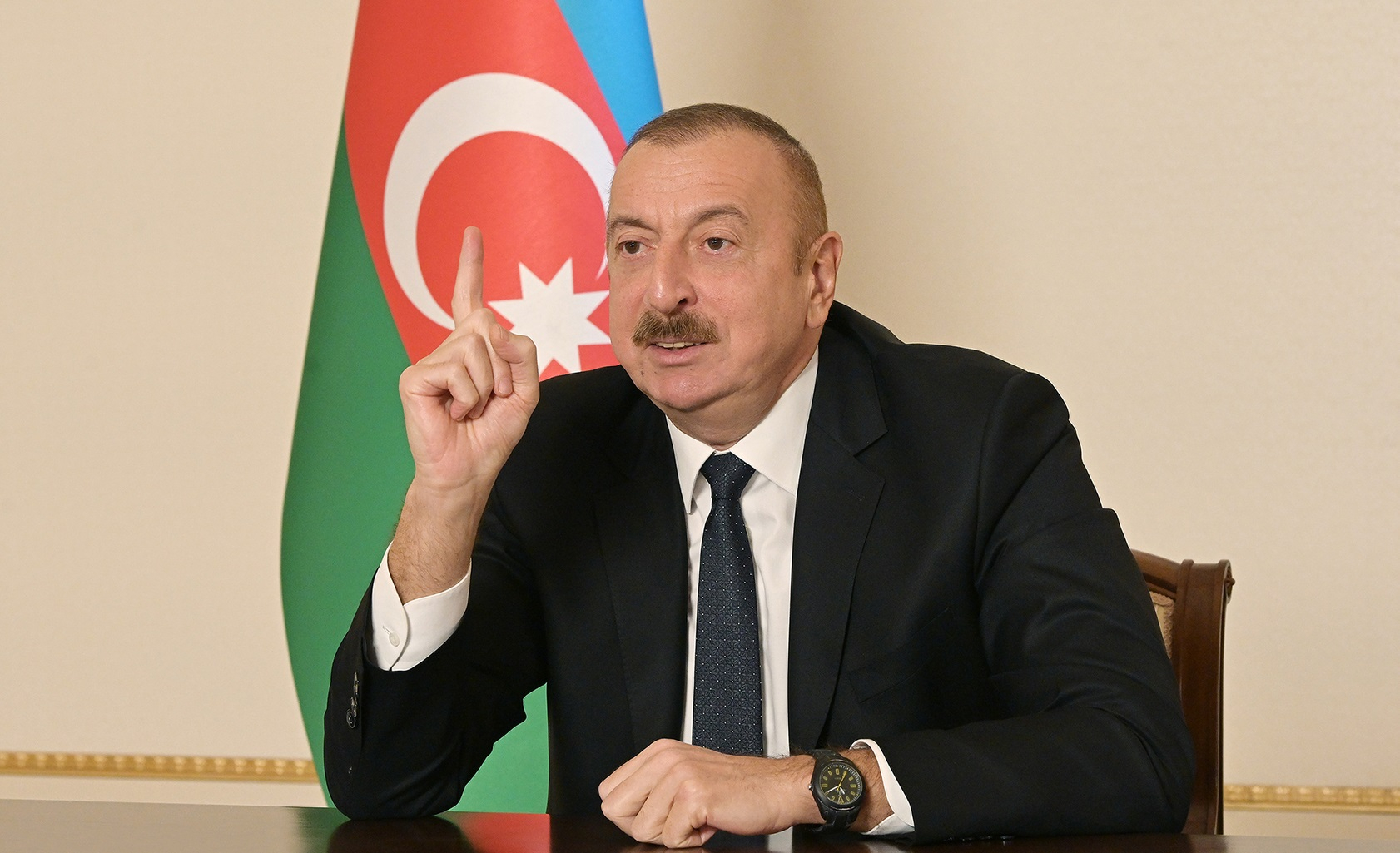 Buzovna qayalarını zəbt edənlərin siyahısı Prezidentə təqdim edilib