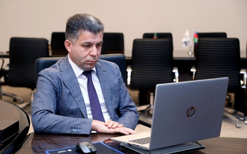 Baş direktor canlı yayıma çıxacaq