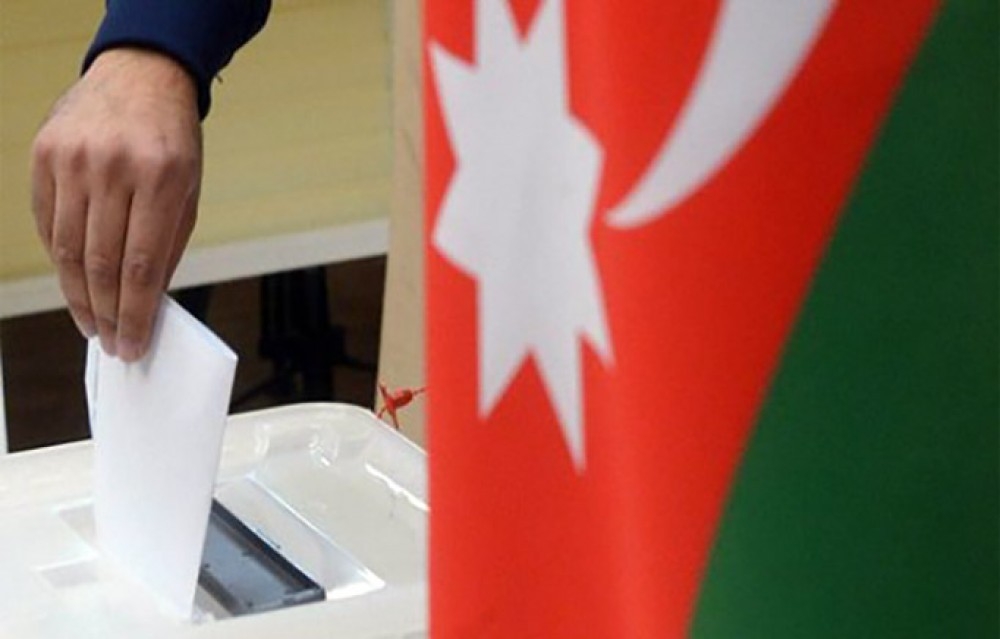 Bəzi dairə seçki komissiyalarının tərkibi dəyişdirildi