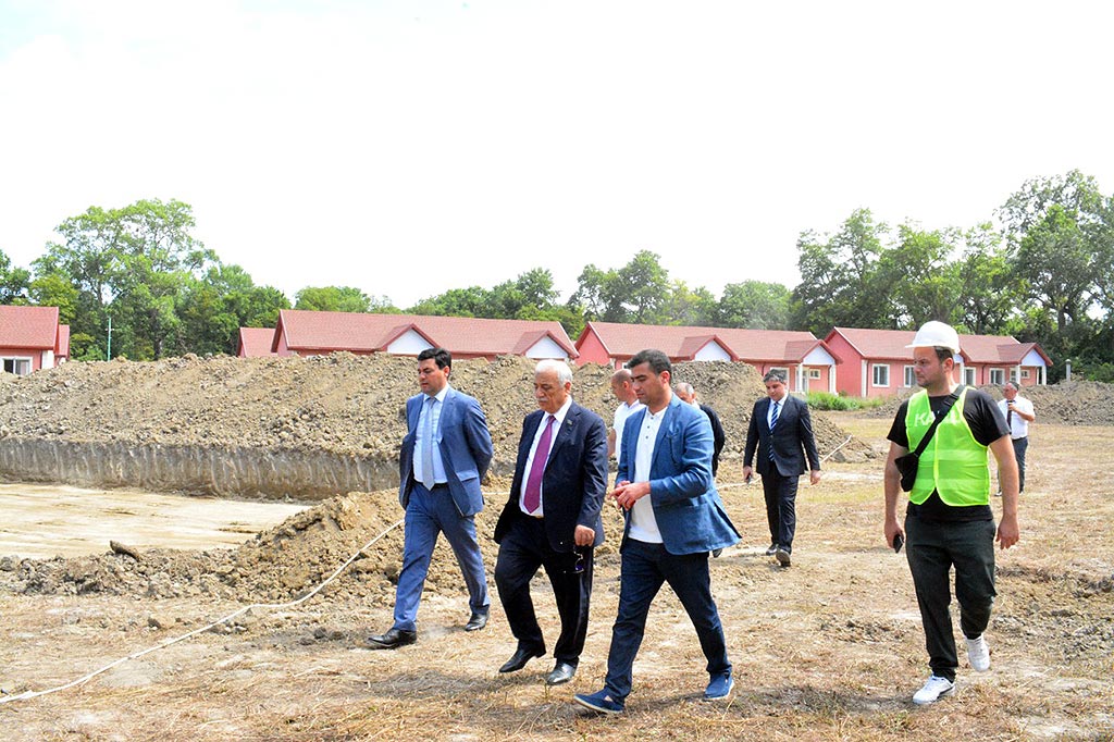Səttar Möhbalıyev istirahət mərkəzlərinə baxış keçirib