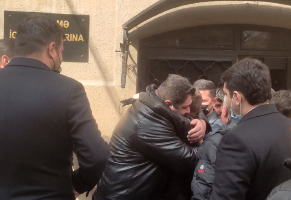 Azadlığa çıxan sabiq gömrükçülər yenidən həbs olundu