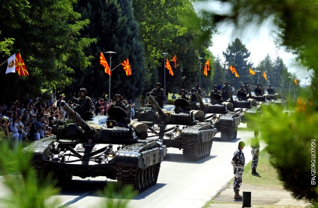 Bu ölkə Ukraynaya T-72 tankları göndərdi