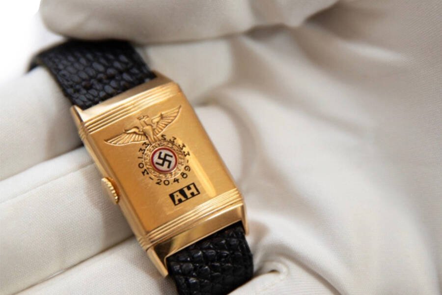 Hitlerin saatı 1 milyon dollara satıldı