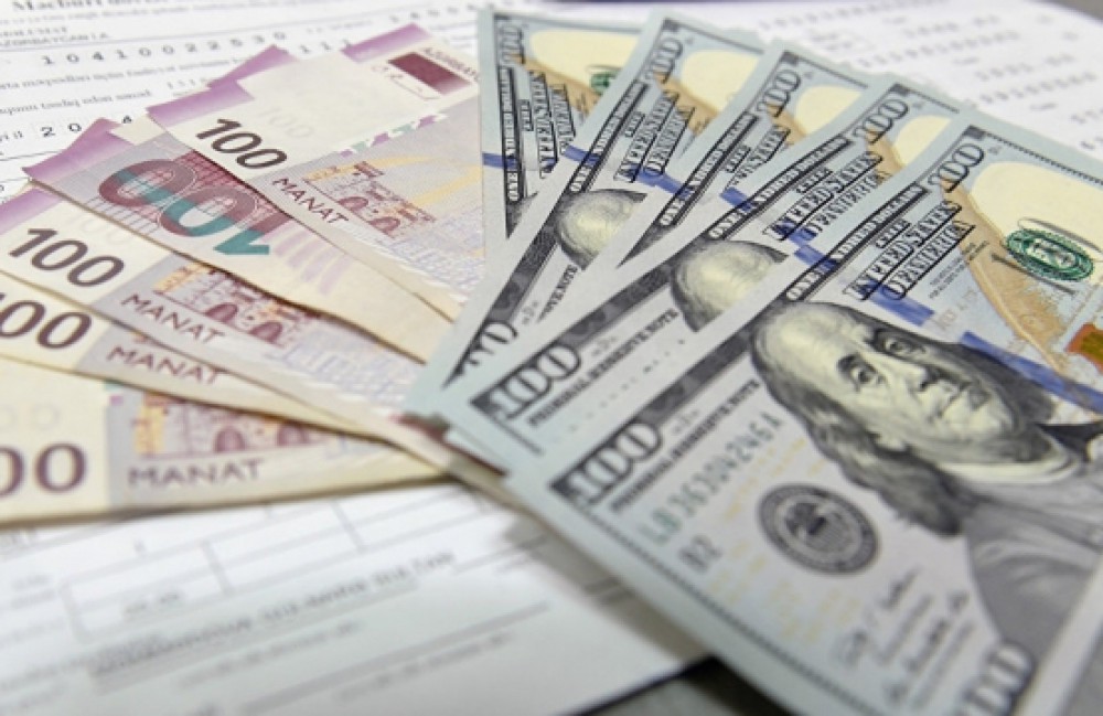 Dollar bahalaşır: Manatı hansı aqibət gözləyir?
