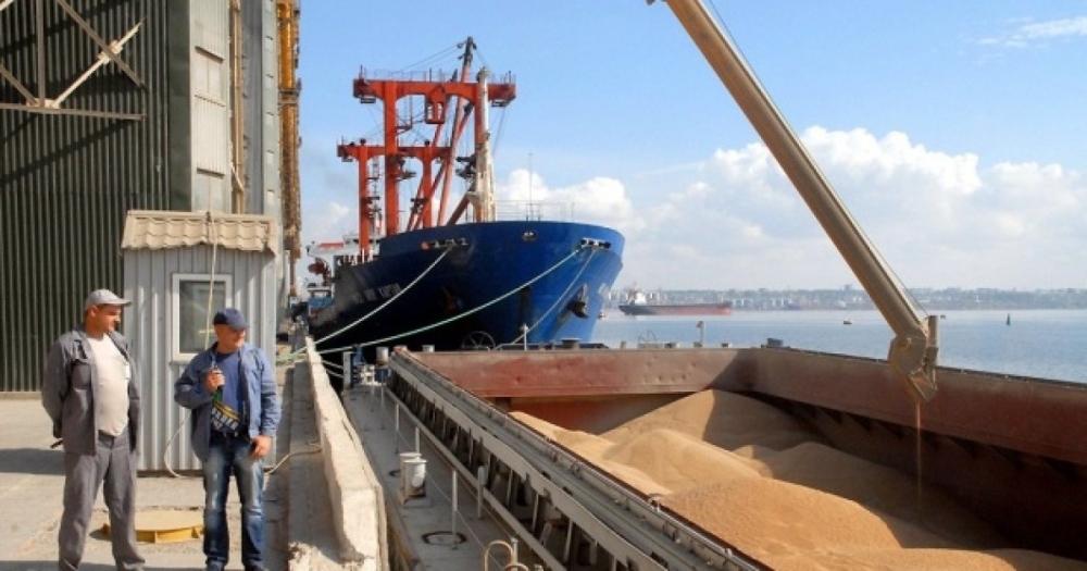Odessa limanlarında 16 gəmi yola düşməyi gözləyir