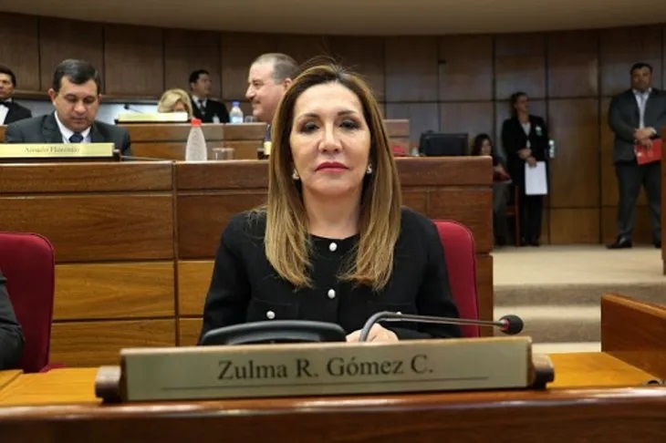 Qadın senatorun meyiti göldən tapıldı 