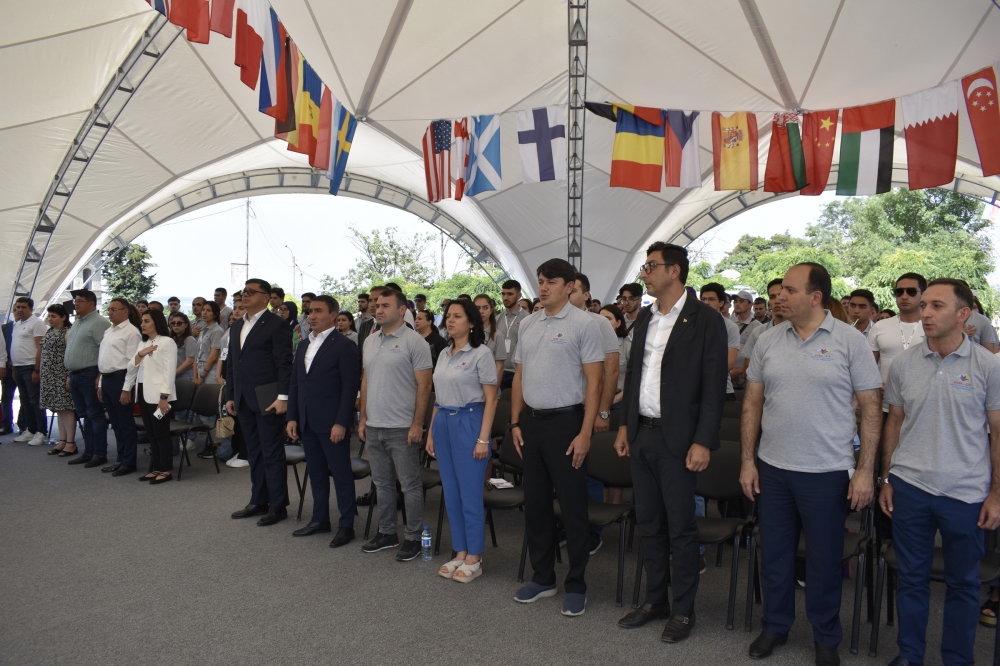 Diaspor Gənclərinin Yay Düşərgəsinin açılışından FOTOLAR