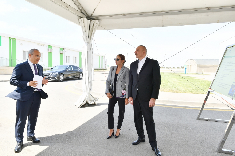 Prezident birinci xanımla zavod açılışında - FOTOLAR