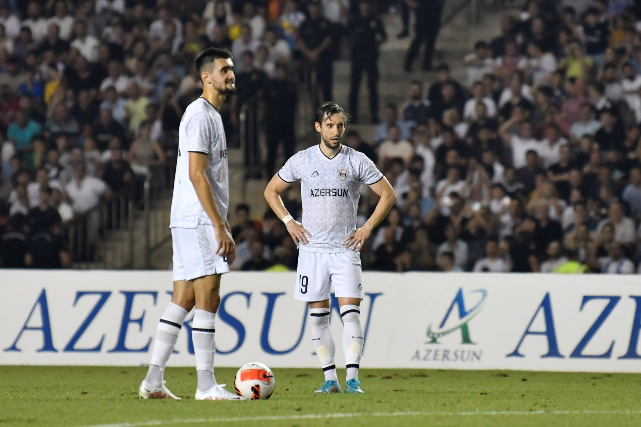 “Qarabağ” heç-heçə etdi - YENİLƏNİB