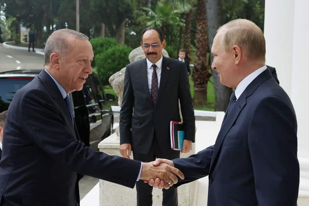 Putin Ərdoğanı belə qarşıladı - VİDEO
