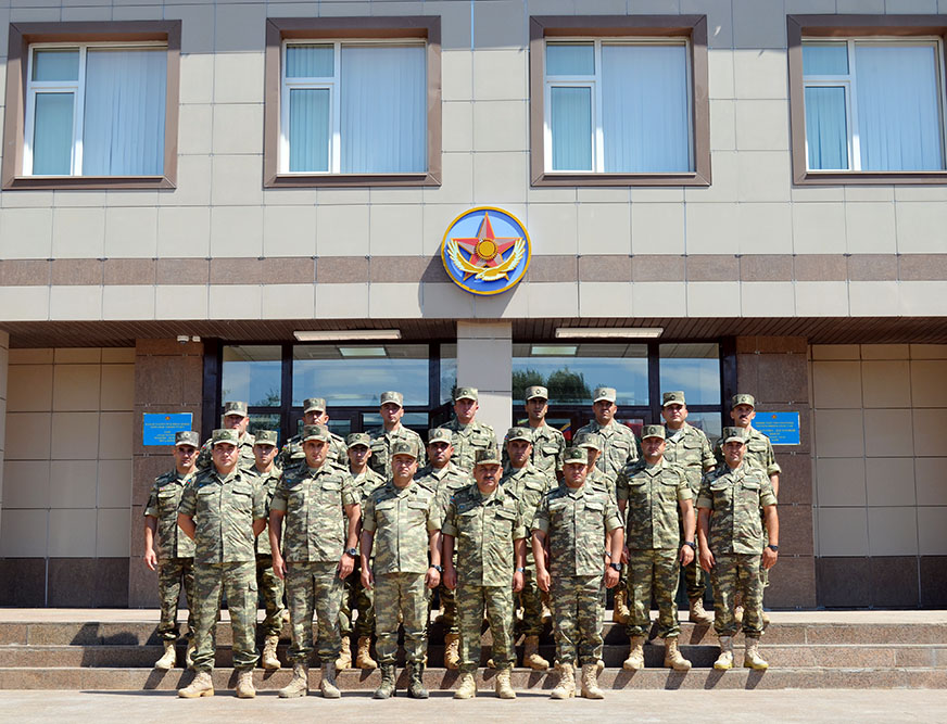 Artilleriyaçılarımız Qazaxıstana gedib 
