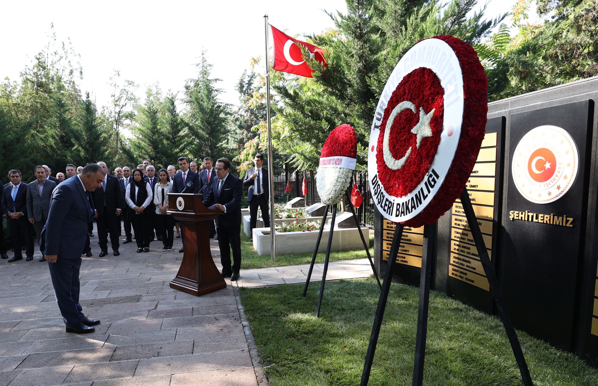 Səfirimiz Türkiyə şəhidliyini ziyarət edib - FOTO