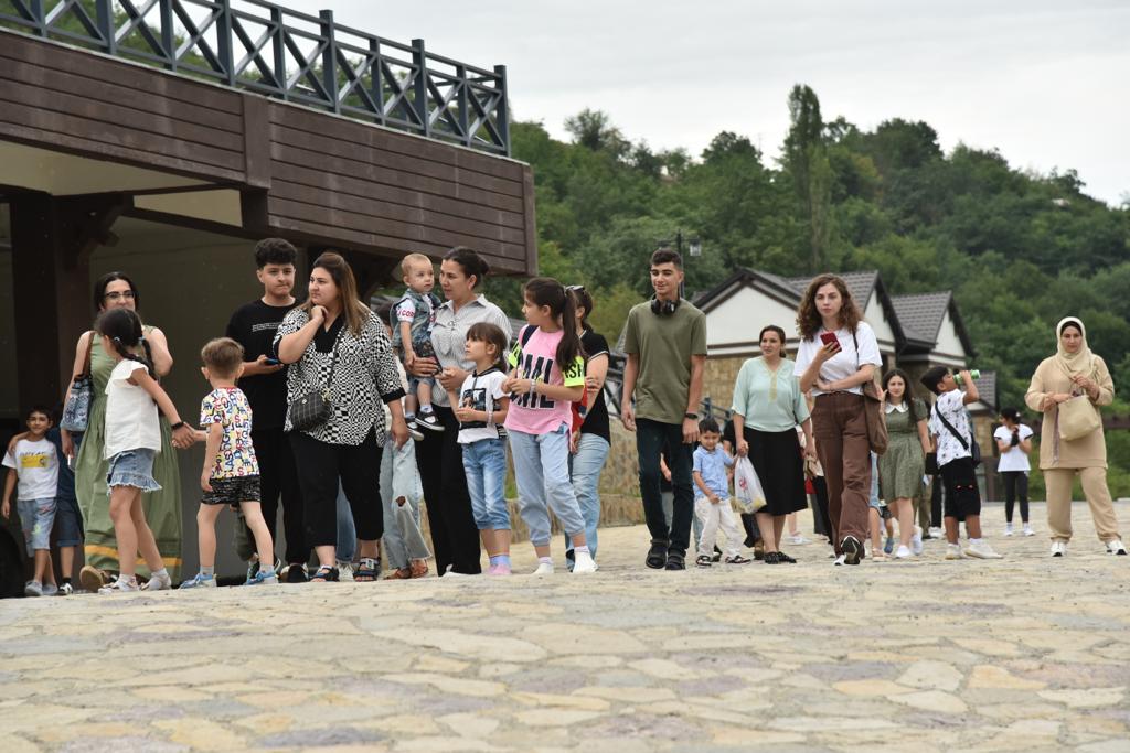 Şəhid uşaqları üçün yay düşərgəsinin 2-ci mərhələsi başlayır - FOTOLAR