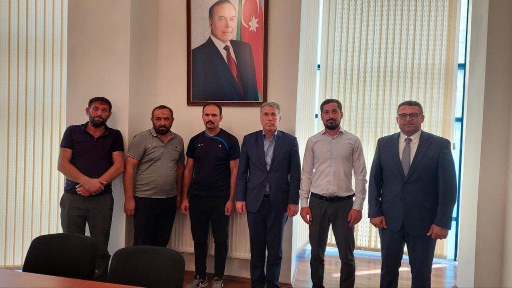 Ziyafət Əsgərov şəhid ailələri və qazilərlə görüşüb - FOTO