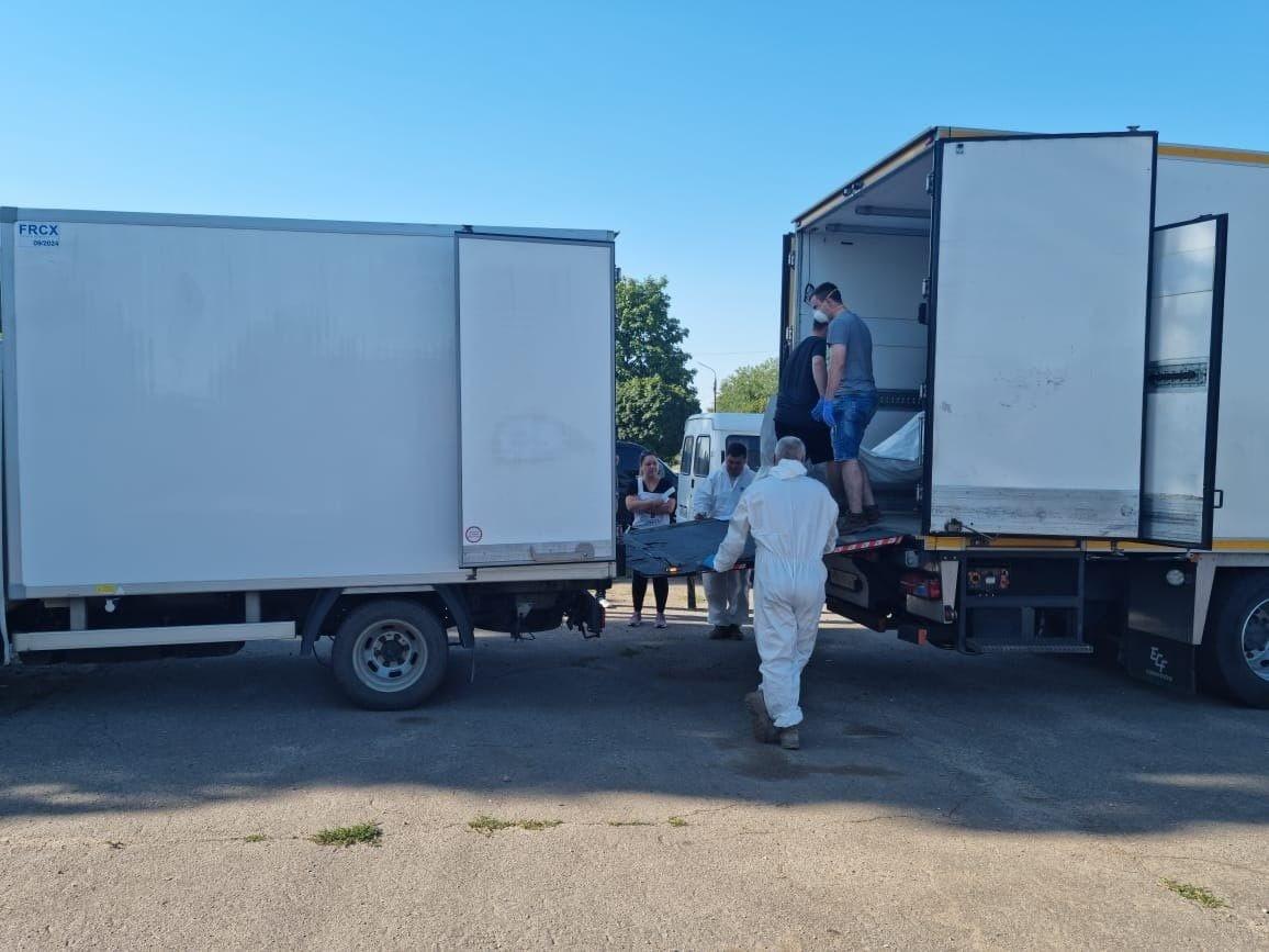 Ukrayna 17 hərbçinin meyitini döyüş meydanından götürdü