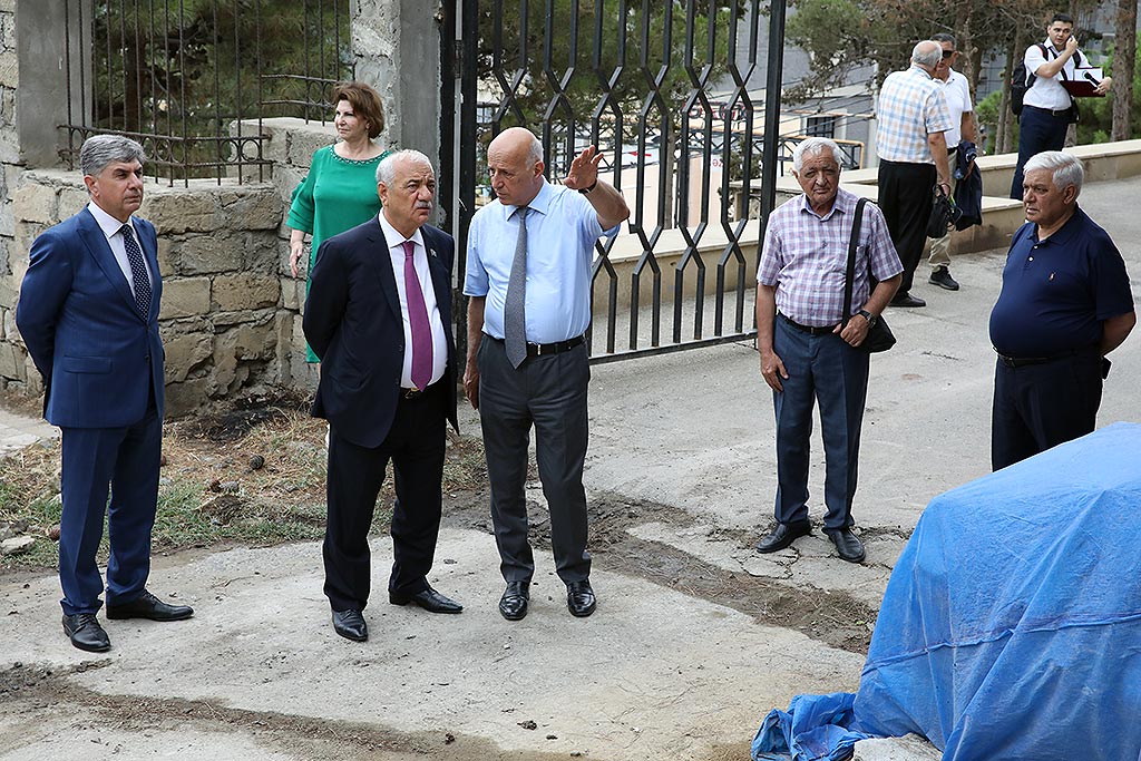 Səttar Möhbalıyev sanatoriya və müalicə pansionatlarına baxış keçirib