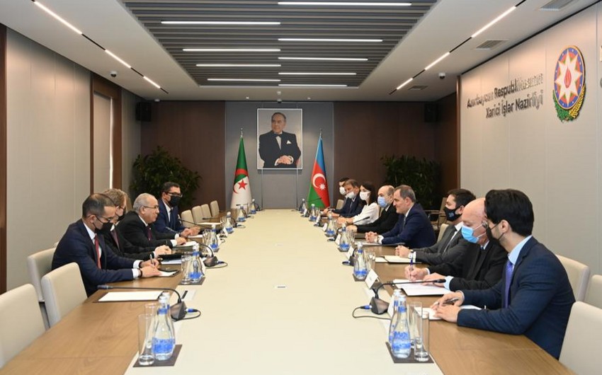 XİN başçılarının təkbətək danışıqları başa çatdı - YENİLƏNİB