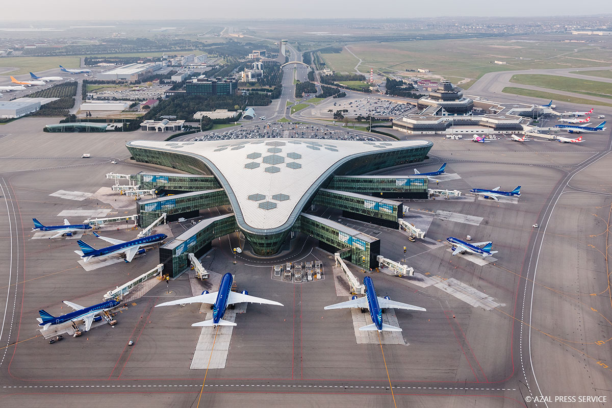 Bakı aeroportunda işıqlar SÖNDÜ