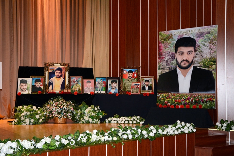 Şəhidlərimiz anıldı - FOTOLAR 