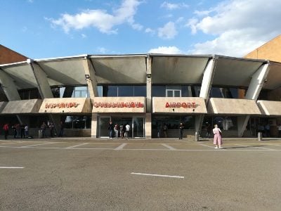 Ermənilər təşvişdə: Hava limanı və vağzal boşaldıldı