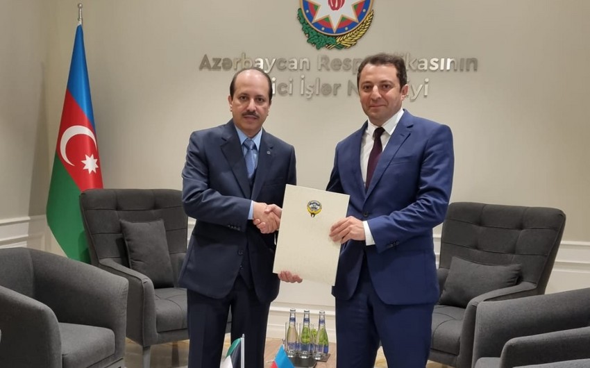 XİN-də yeni səfirlə görüş oldu