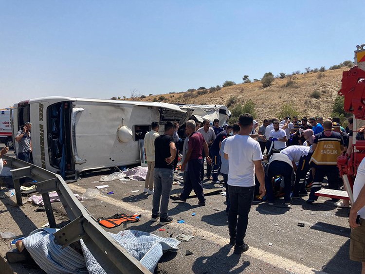 Türkiyədə ağır qəza: 16 ölü, 21 yaralı... - FOTOLAR
