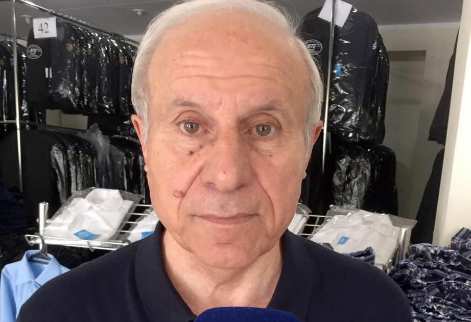 “100 minlik maşın sürür, ancaq bir dəst məktəbli geyimi almağa can çəkir” - Etibar Əzimov