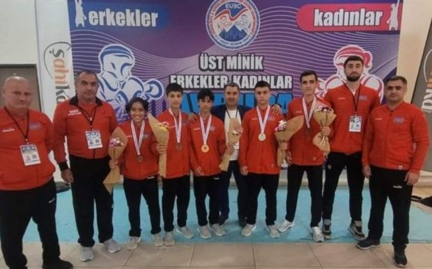 Millimiz vətənə 5 medalla döndü