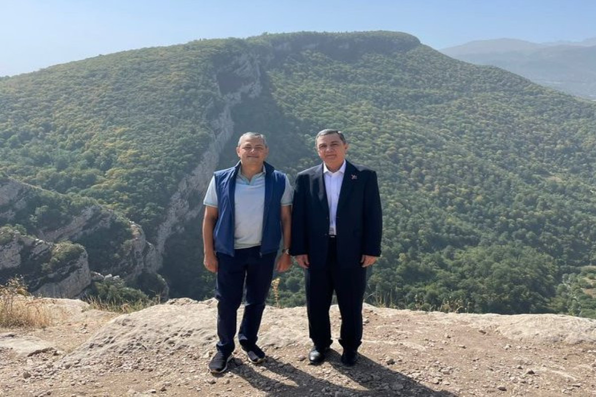 Türkmənistan səfiri Şuşaya gedib