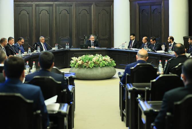 Paşinyan hökumətin iclasını çağırdı - Azərbaycan müzakirə olunacaq