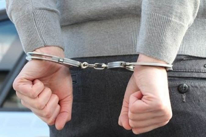 13 yaşlı oğlanı zorlayan şəxs HƏBS OLUNDU
