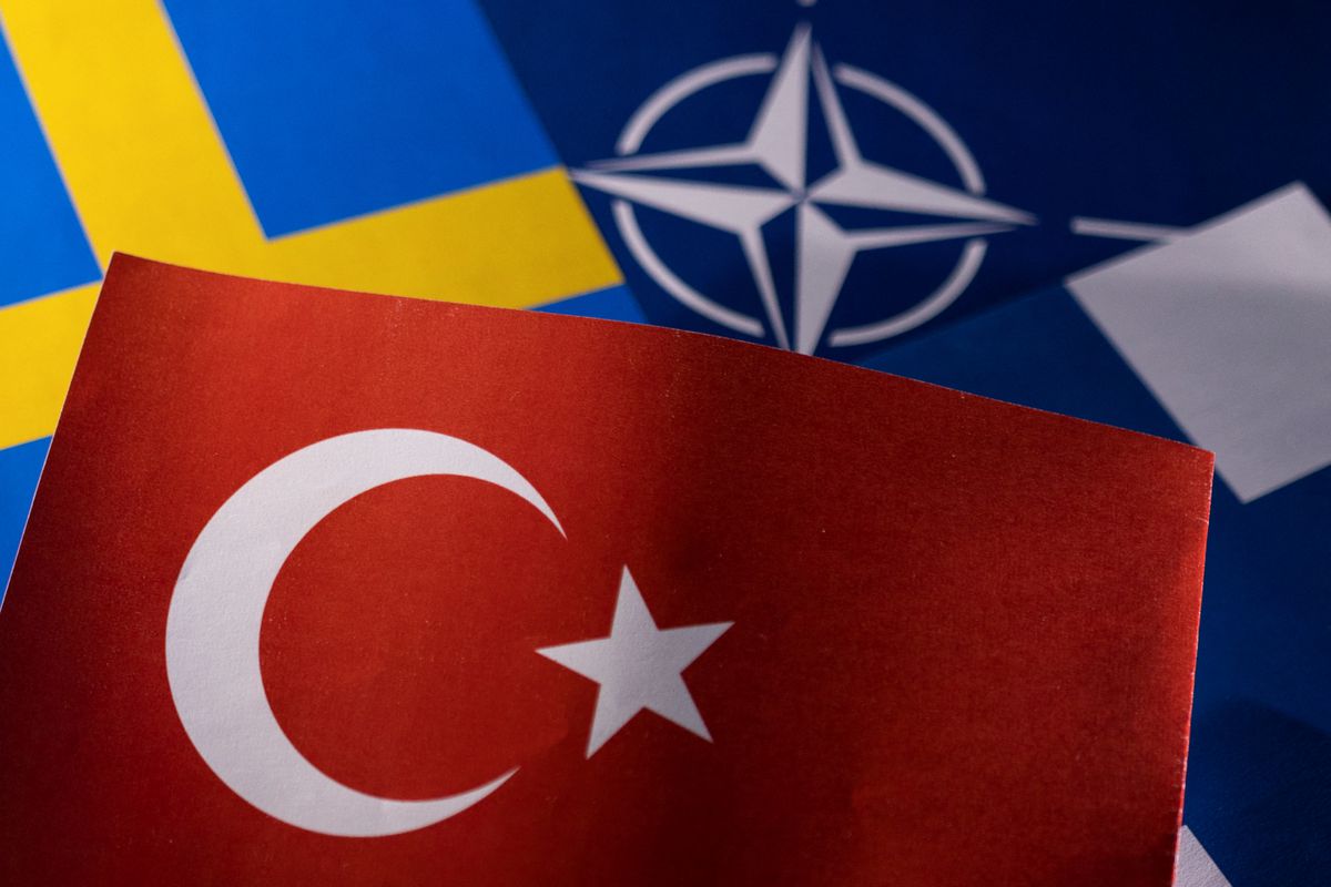 Türkiyə, İsveç və Finlandiya rəsmiləri görüşdü 