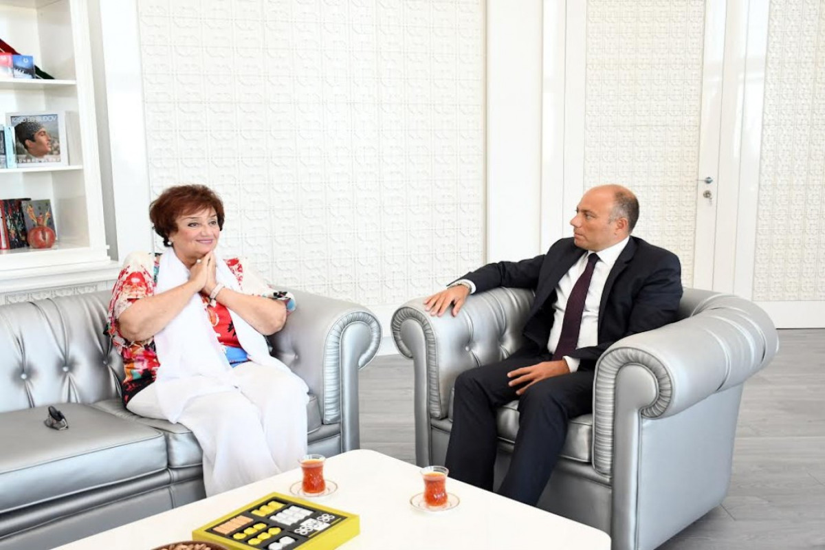 Tamara Sinyavskayaya “Şərəf” ordeni təqdim edildi