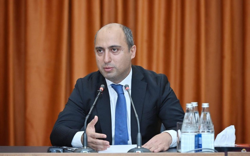 Emin Əmrullayev məktəb direktorlarını topladı - FOTO
