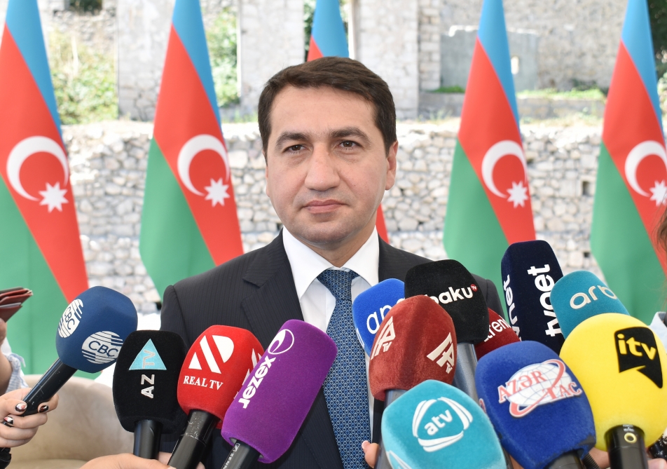 “Prezident nəyi, nə zaman edəcəyini yaxşı bilir” - Hikmət Hacıyev