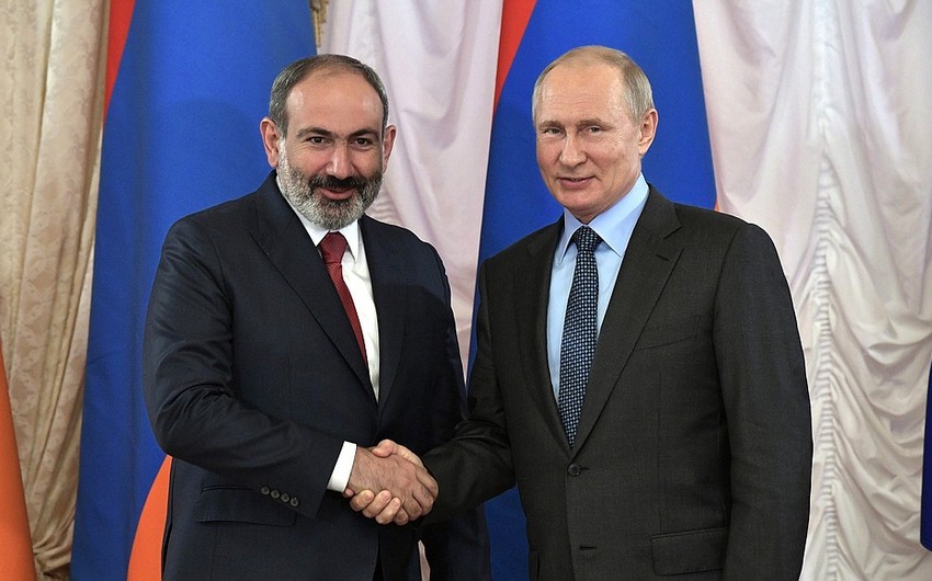 Paşinyanla Putin Qarabağı müzakirə edib