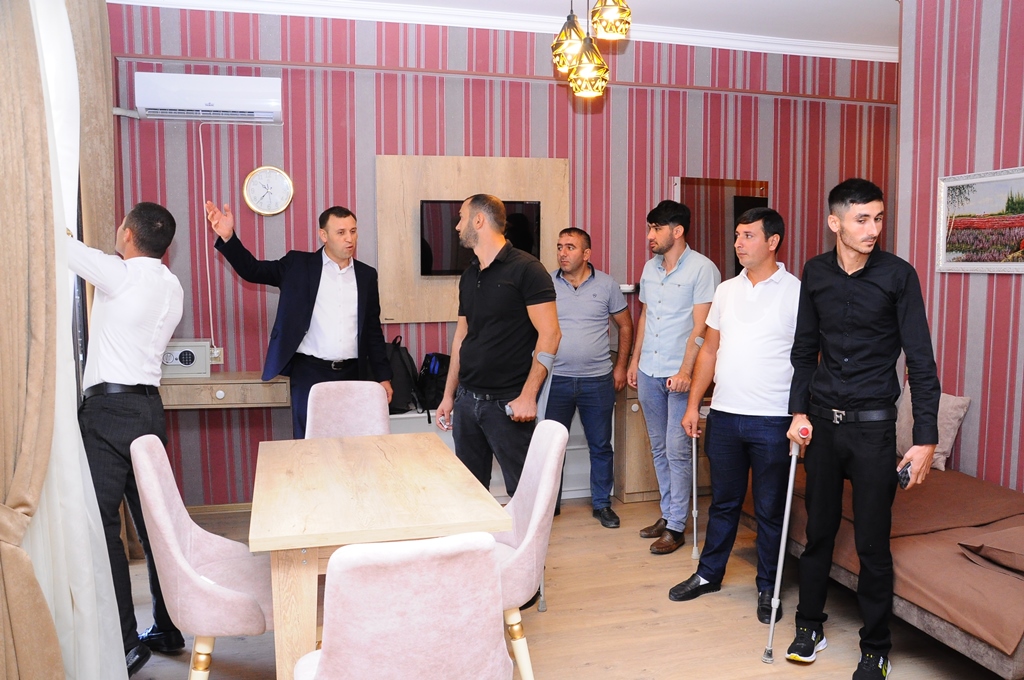 Qazilər müalicə üçün Naftalana gəliblər
