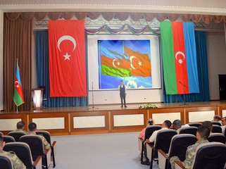 Hərbi İnstitutda Zəfər Bayramı qeyd olundu - FOTO