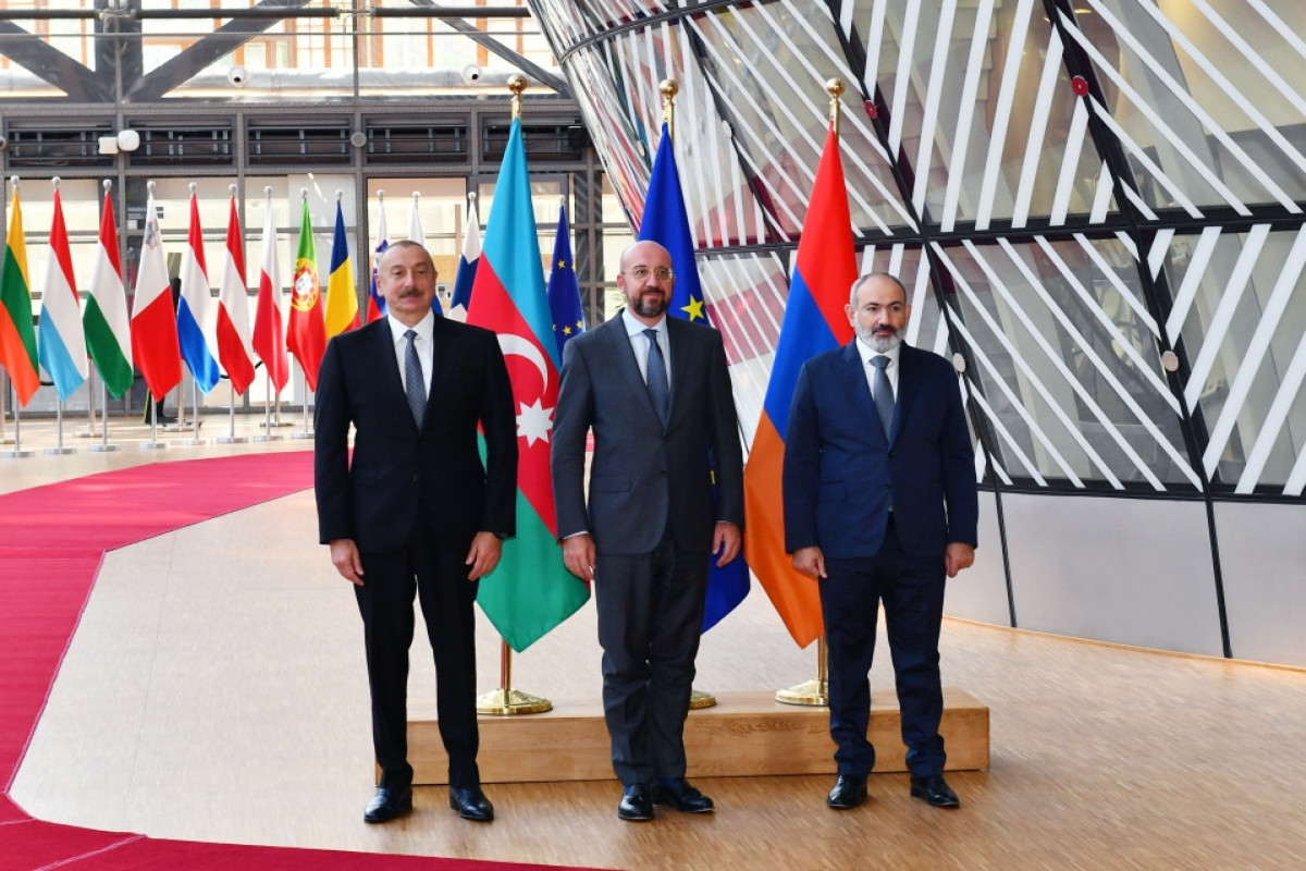 Brüssel sülh gündəliyi öz bəhrəsini verir
