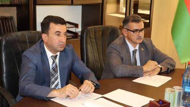 Novruz Aslanov seçiciləri qəbul edib - FOTOLAR